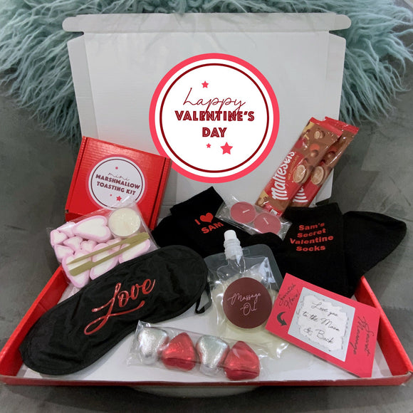 Couples Valentines Day Gifts For Her Personalised Couples Date Night In Gift Valentines Day Gifts For Him Boyfriend Girlfriend Treat Box
